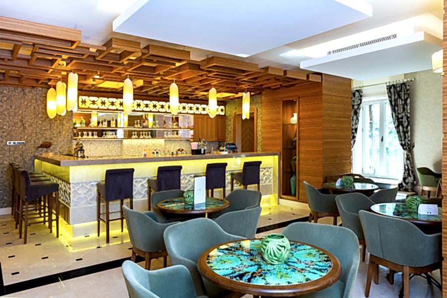 Royal Asarlık Beach Spa Bodrum | 4 Gece 5 Gün