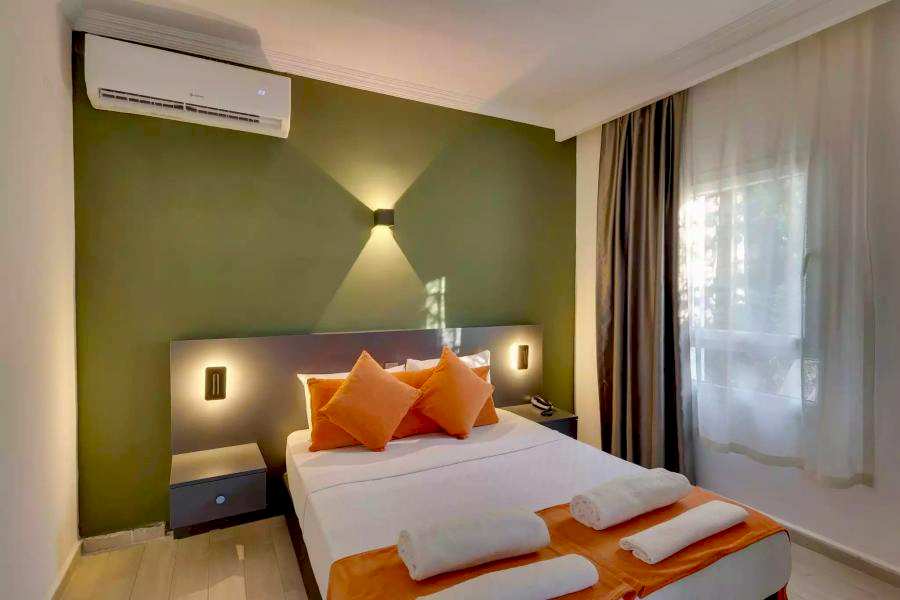 Leo  Beach Resort  +16 / 4 Gece 5 Gün