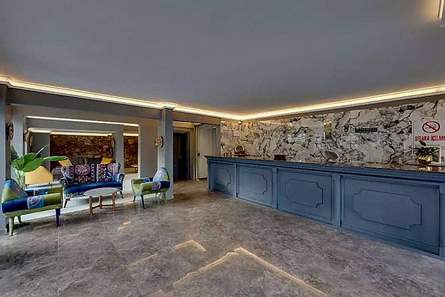 Leo  Beach Resort  +16 / 4 Gece 5 Gün