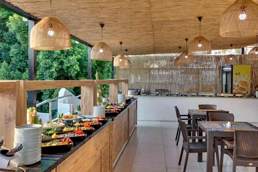 Leo  Beach Resort  +16 / 4 Gece 5 Gün
