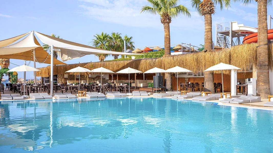 Leo  Beach Resort  +16 / 4 Gece 5 Gün