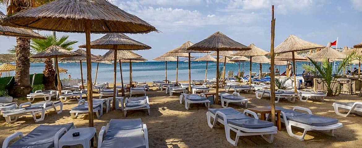 Leo  Beach Resort  +16 / 4 Gece 5 Gün