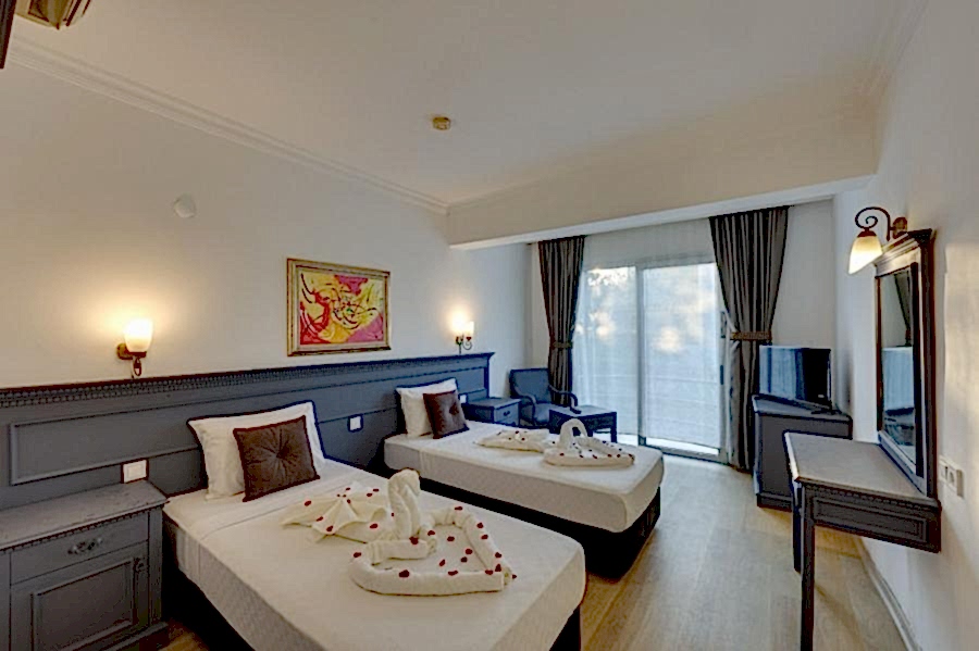Leo Beach Gümbet Hotel